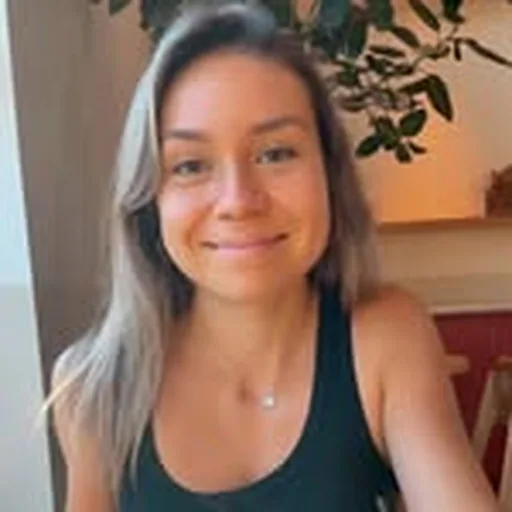 @emmysyummys profile image