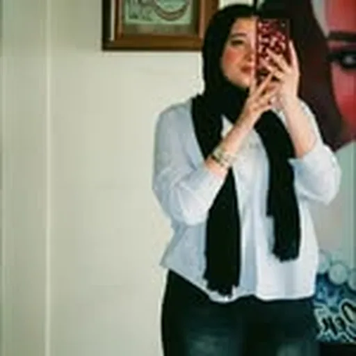 @emy__fathi profile image