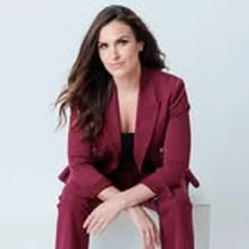 @erinecomo profile image