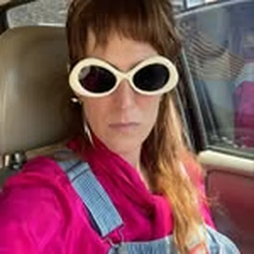 @eringigl profile image