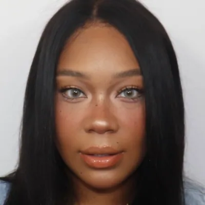 @essenceelizabeth profile image