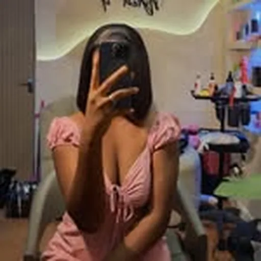@esther_mide profile image