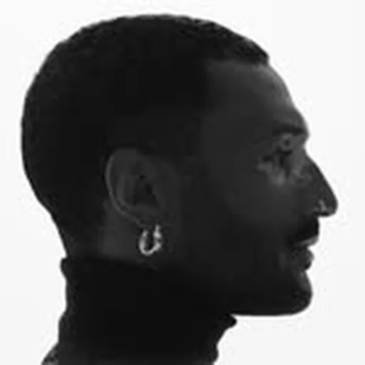 @etiennesekola profile image