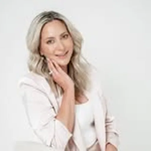 @evahairandmakeup profile image