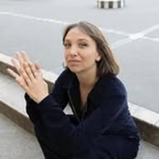 @eve_simonet profile image