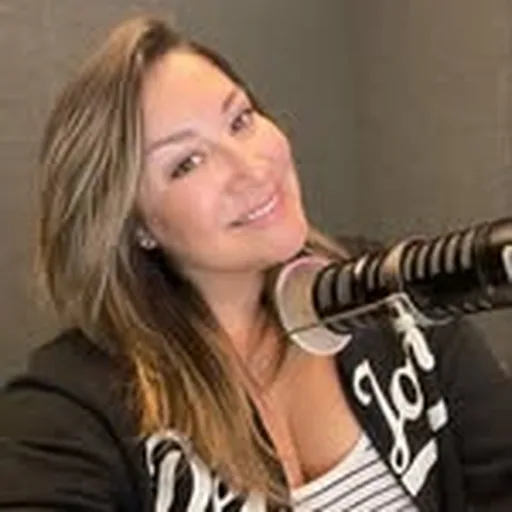 @evelynerives profile image