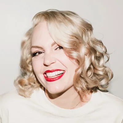 @evynnehollens profile image