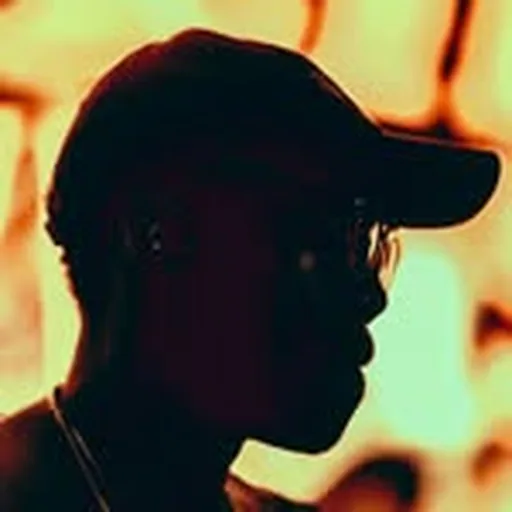 @f_deeezus profile image