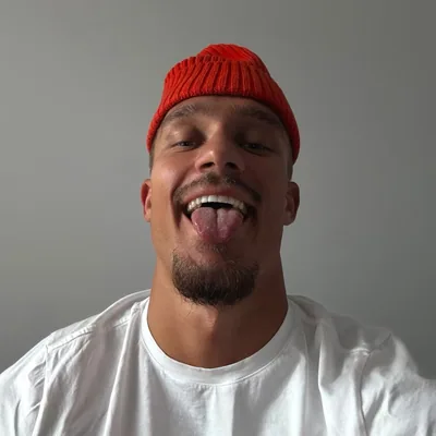 @fakechristianr profile image
