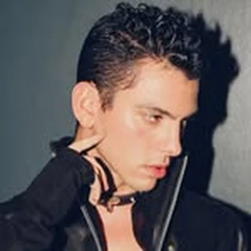 @fanzua_ profile image