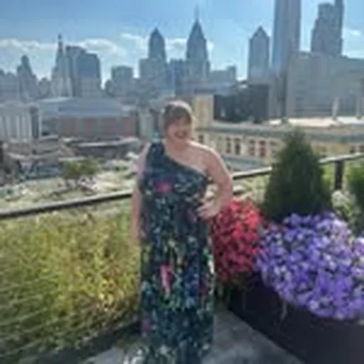 @fatpositivetherapist profile image