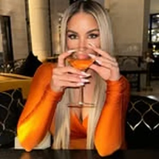 @flo.fever profile image