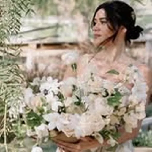 @floraltique profile image