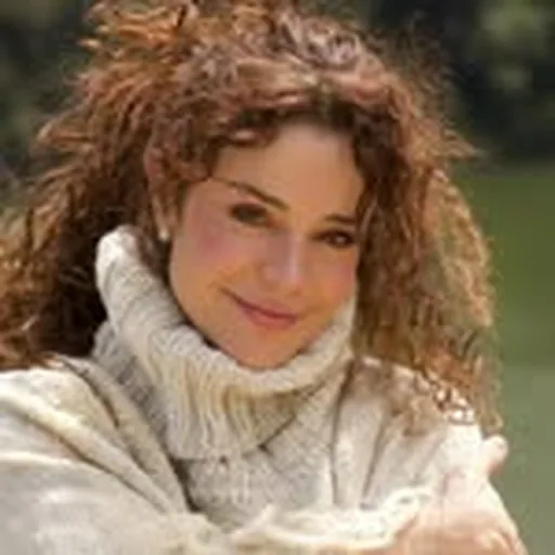 @floramartinezoficial profile image
