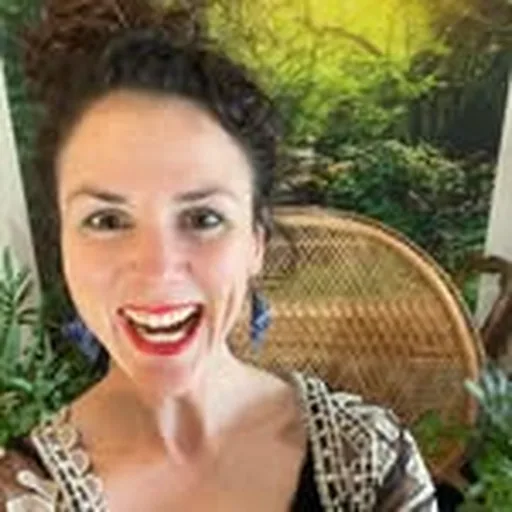 @freyagraf_thelabialounge profile image