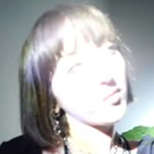 @girl_irl profile image