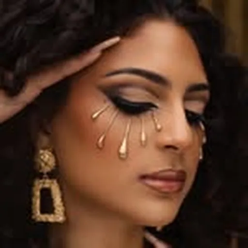@glambycristina profile image