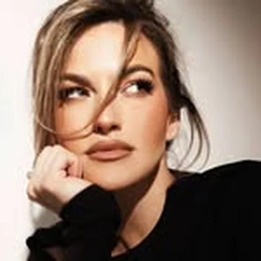 @glamdonewright profile image