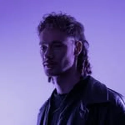 @glimlip profile image
