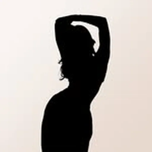 @glowwithkaji profile image