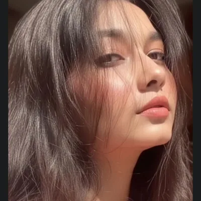 @glowwithradhu profile image