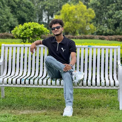 @gr_raj_12 profile image