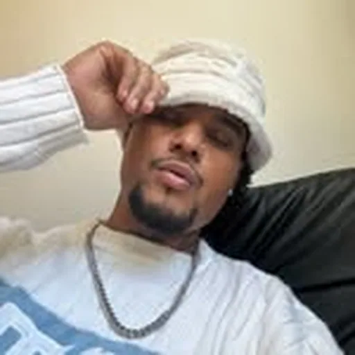 @guhhl profile image