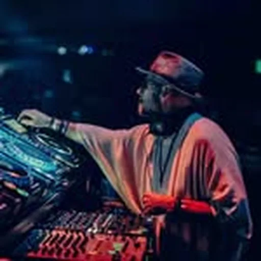 @guylalibertedj profile image