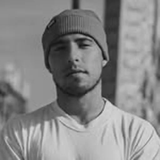 @h.dezz_ profile image