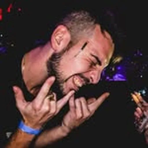 @halfhead_ profile image
