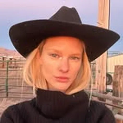 @hannah_holman_ profile image