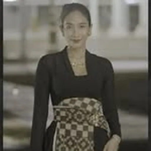 @happysalma profile image