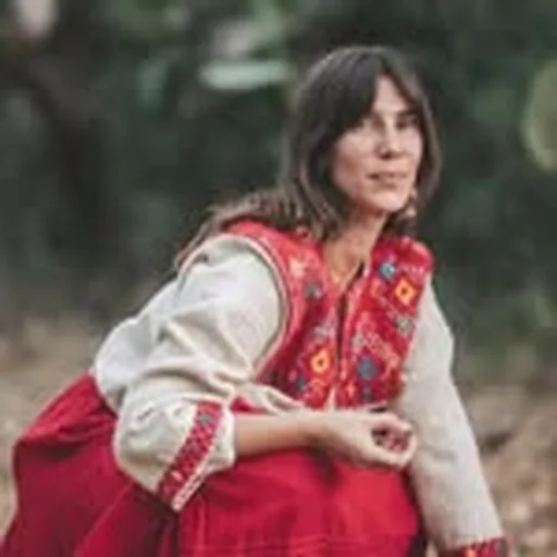 @healwithholi profile image