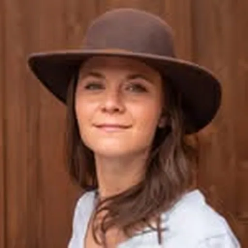 @heatherrochfort profile image