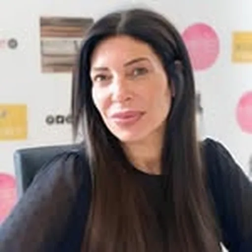 @helen_buzz profile image