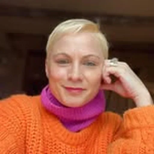 @helentoomer profile image