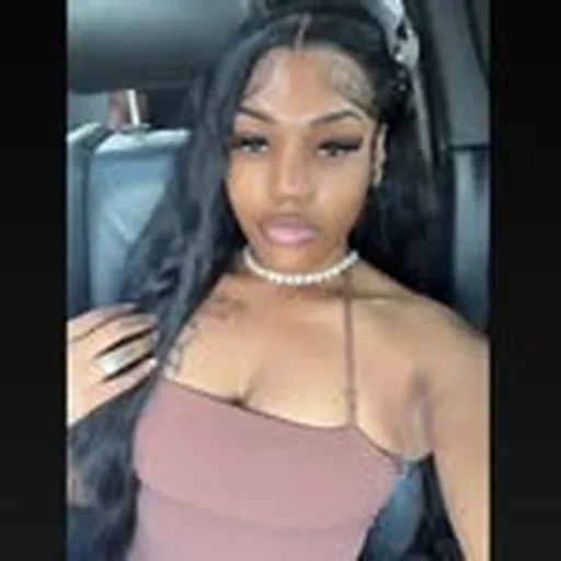 @helovedaniya_ profile image