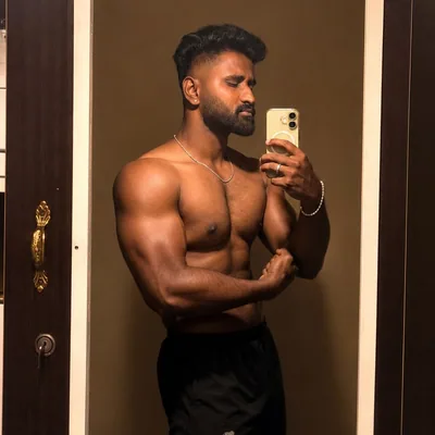 @her_king_seenu_pokala profile image
