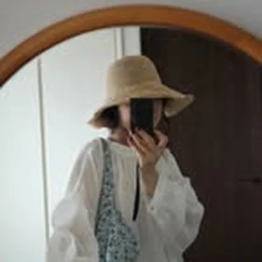 @herandhis_kitten_akari profile image