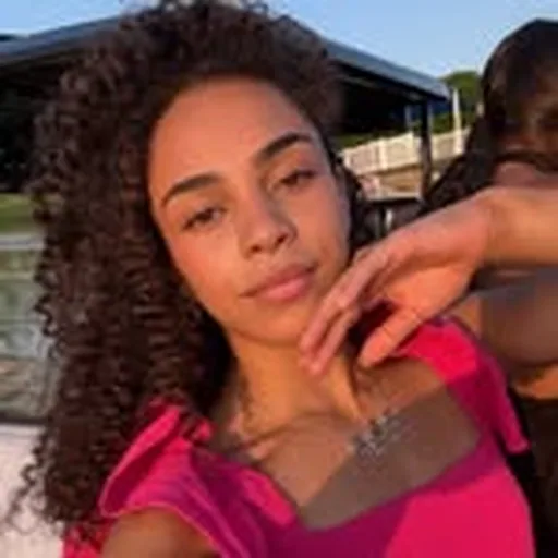 @hezrivera profile image