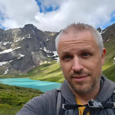 @hiking.like.its.my.job profile image