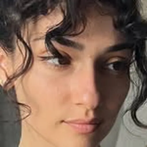 @hlenie profile image