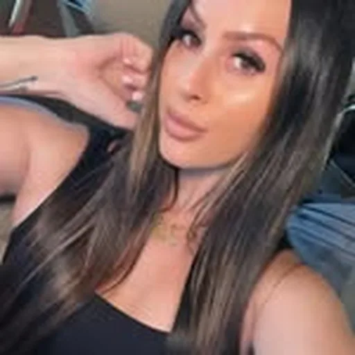 @hollielliott_ profile image