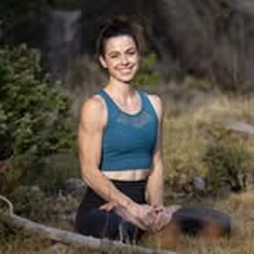 @holly_semanoff profile image