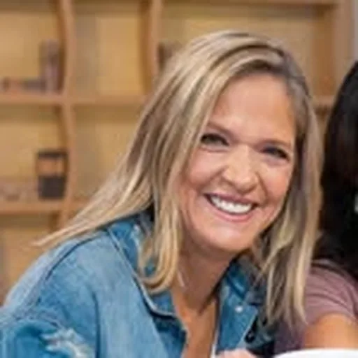 @hollywagnerla profile image