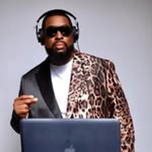 @hollywooddub profile image