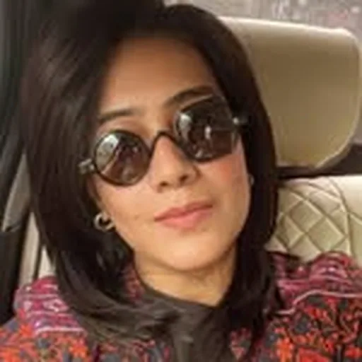 @honeyyjainguha_official profile image