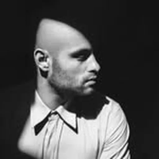 @hugotoro_ profile image