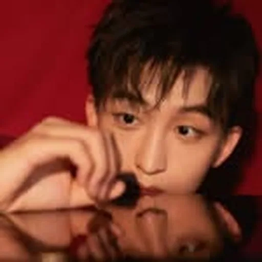 @hzhf_larsss profile image