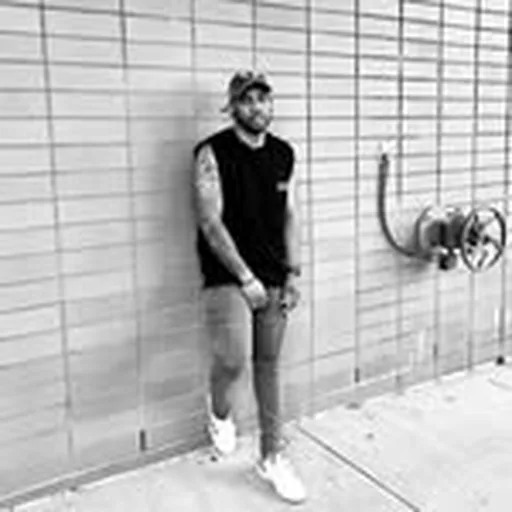 @iam_aaronw profile image